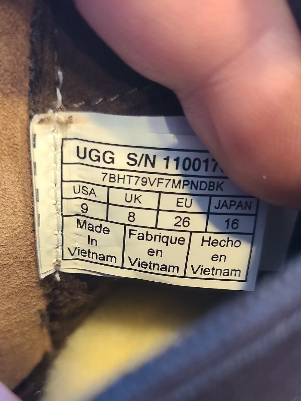 🦔UGG Callum Chelsea Kids Boots - Sz 9